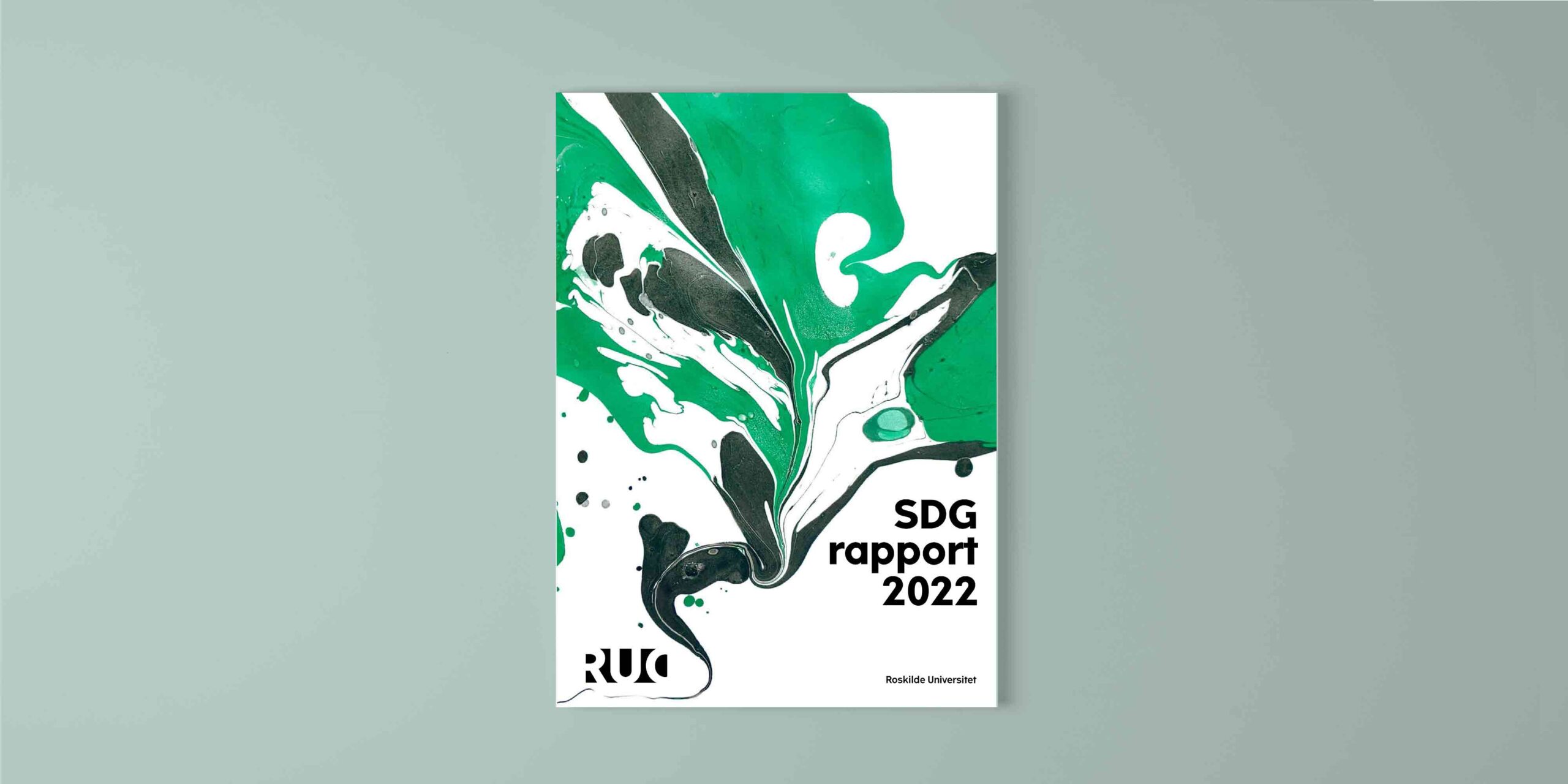 Forside af SDG-rapport 2022, lavet for Roskilde Universitet